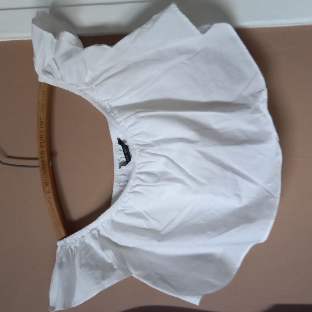 Crisp White Summer Cotton Crop Top